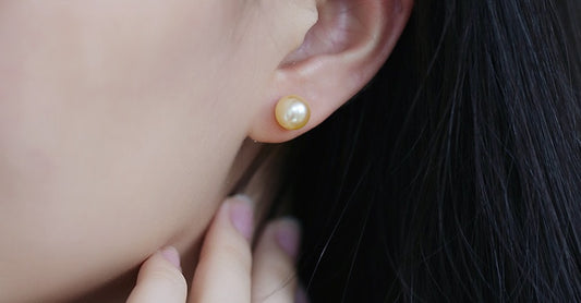 Perfect Round Seawater Pearl Stud Earrings-Jewearrings