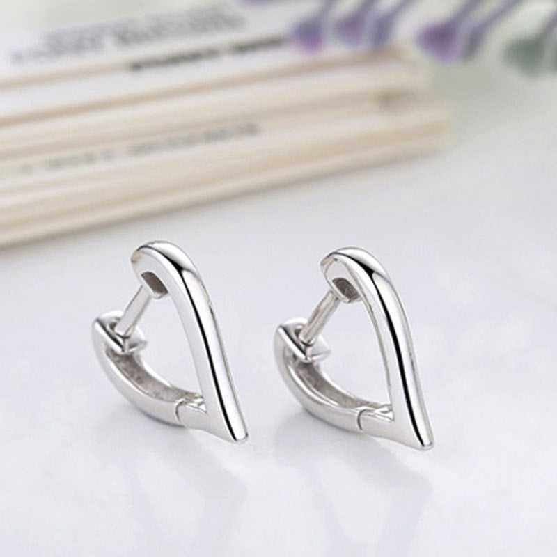 Graceful And Fashionable V-shaped Heart-shaped Silver-plated Earrings-Jewearrings