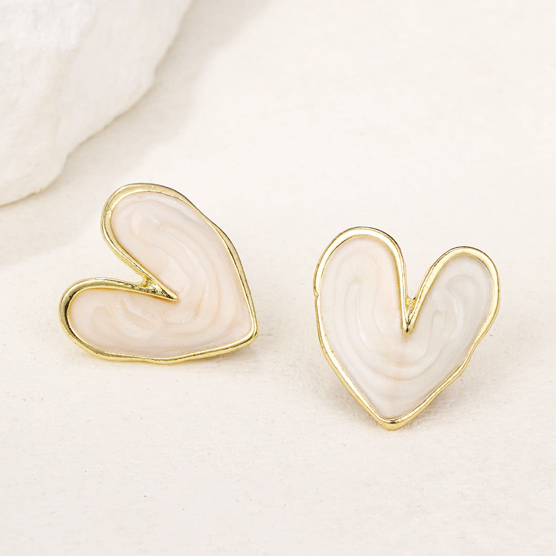 Love Heart Simplicity Retro Dripping Stud Earrings-Jewearrings