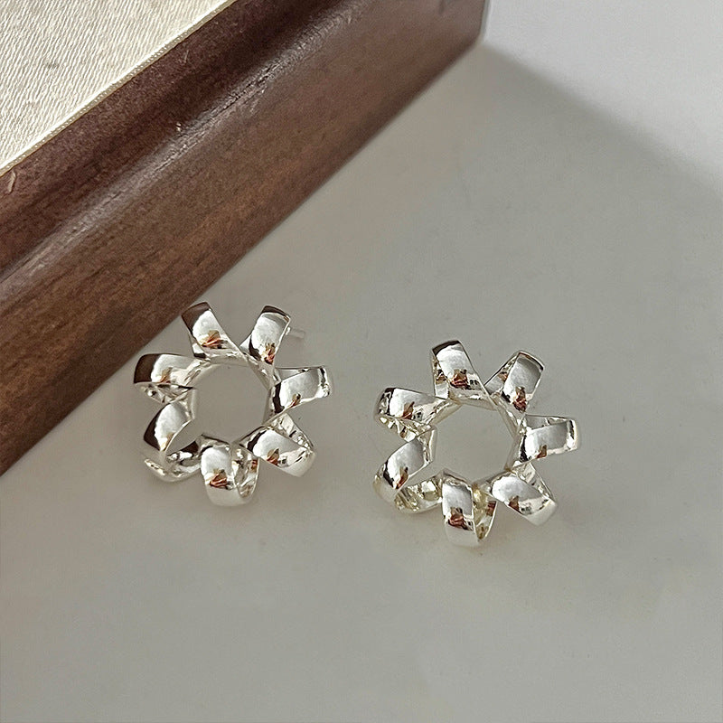 Fashion Jewelry Twist Flower Ring Silver Needle Hollow Stars Stud Earrings-Jewearrings