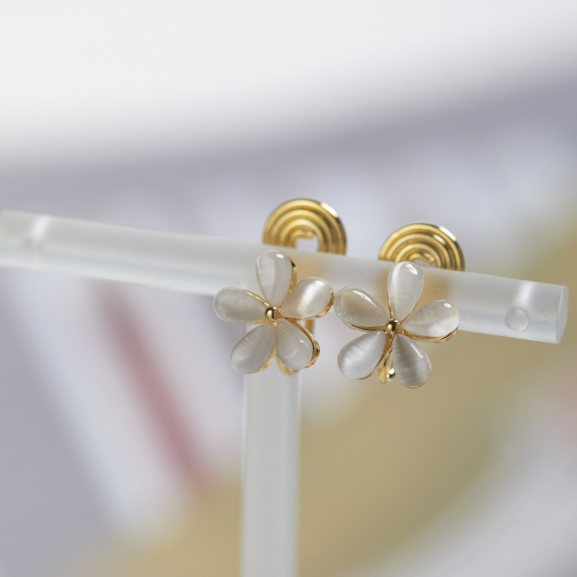 Small Opal Flower Stud Earrings Fashion Simple-Jewearrings