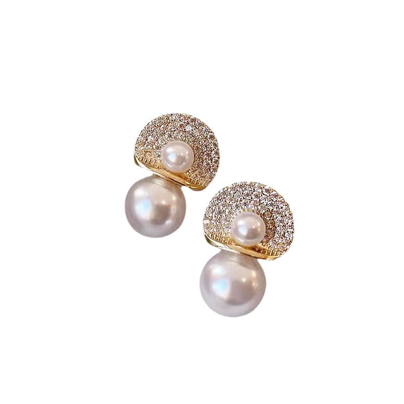 Trendy Women's Fan-shaped Pearl Stud Earrings-Jewearrings