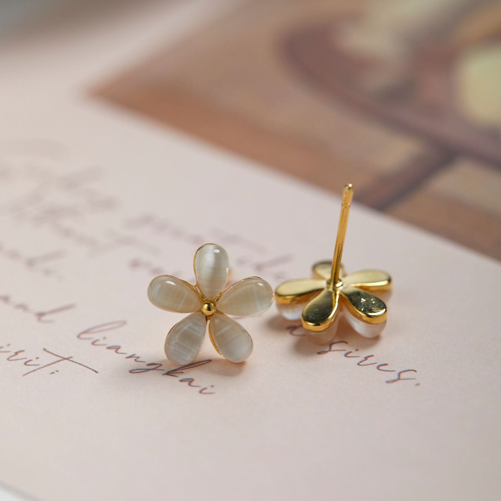 Small Opal Flower Stud Earrings Fashion Simple-Jewearrings