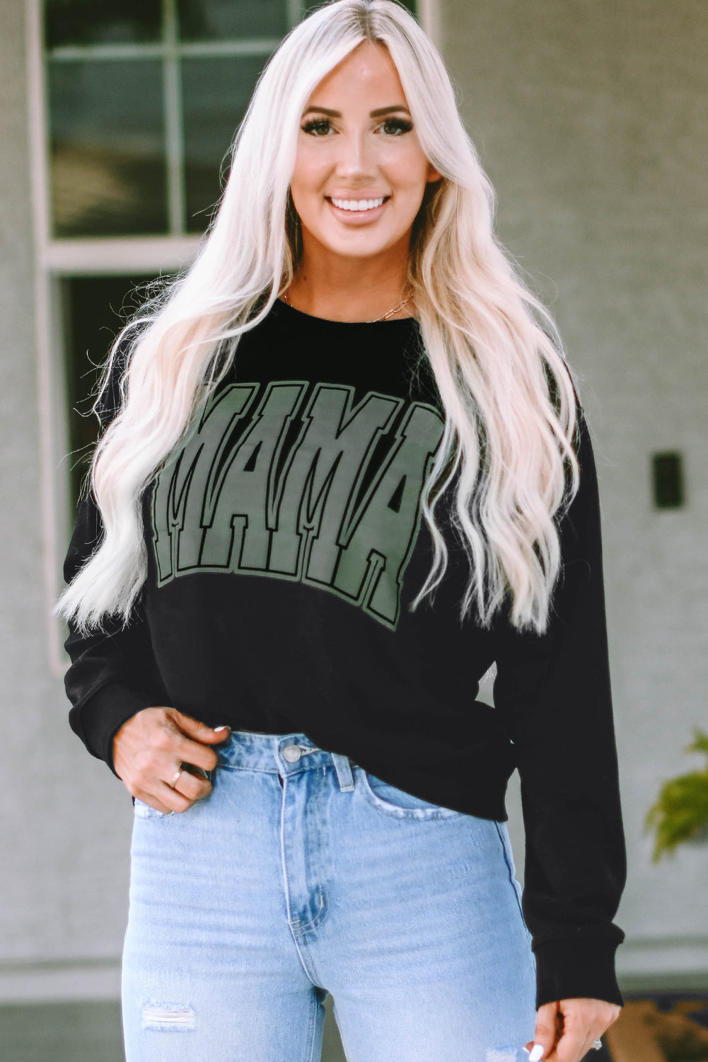 Round Neck Long Sleeve MAMA Graphic Sweatshirt-Jewearrings