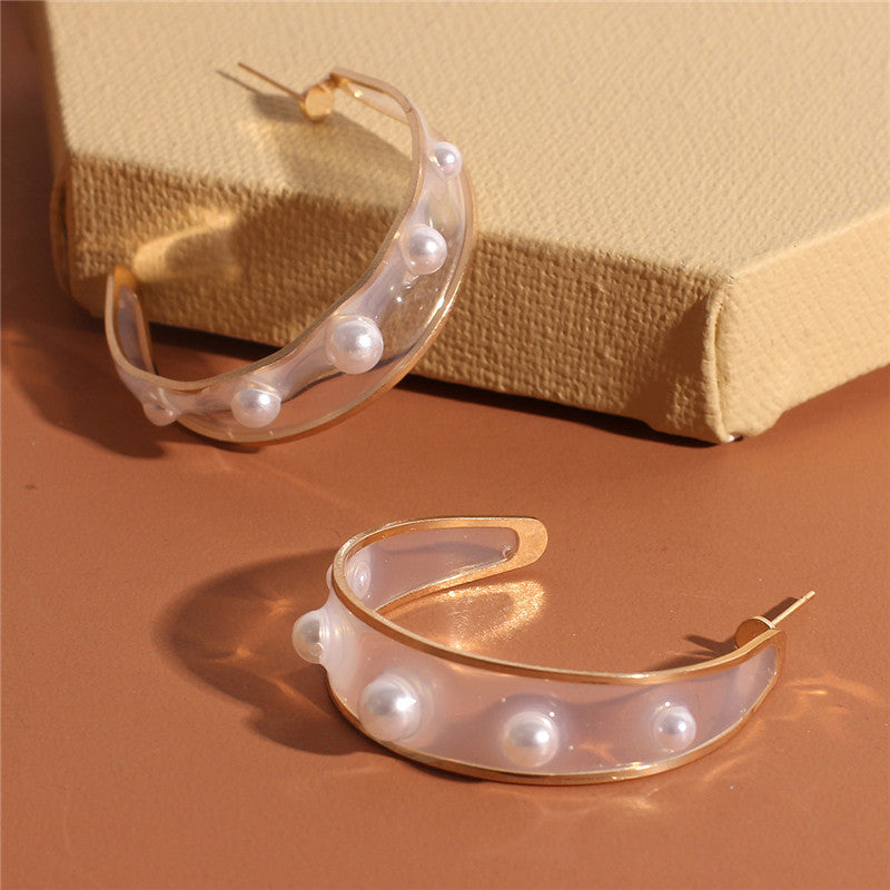 Simple C-shaped Crescent Pearl Earrings For Women-Jewearrings