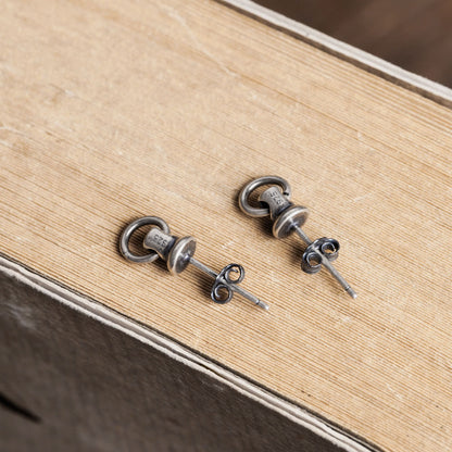 Sterling Silver Stud Earrings Pull Knocker-Jewearrings