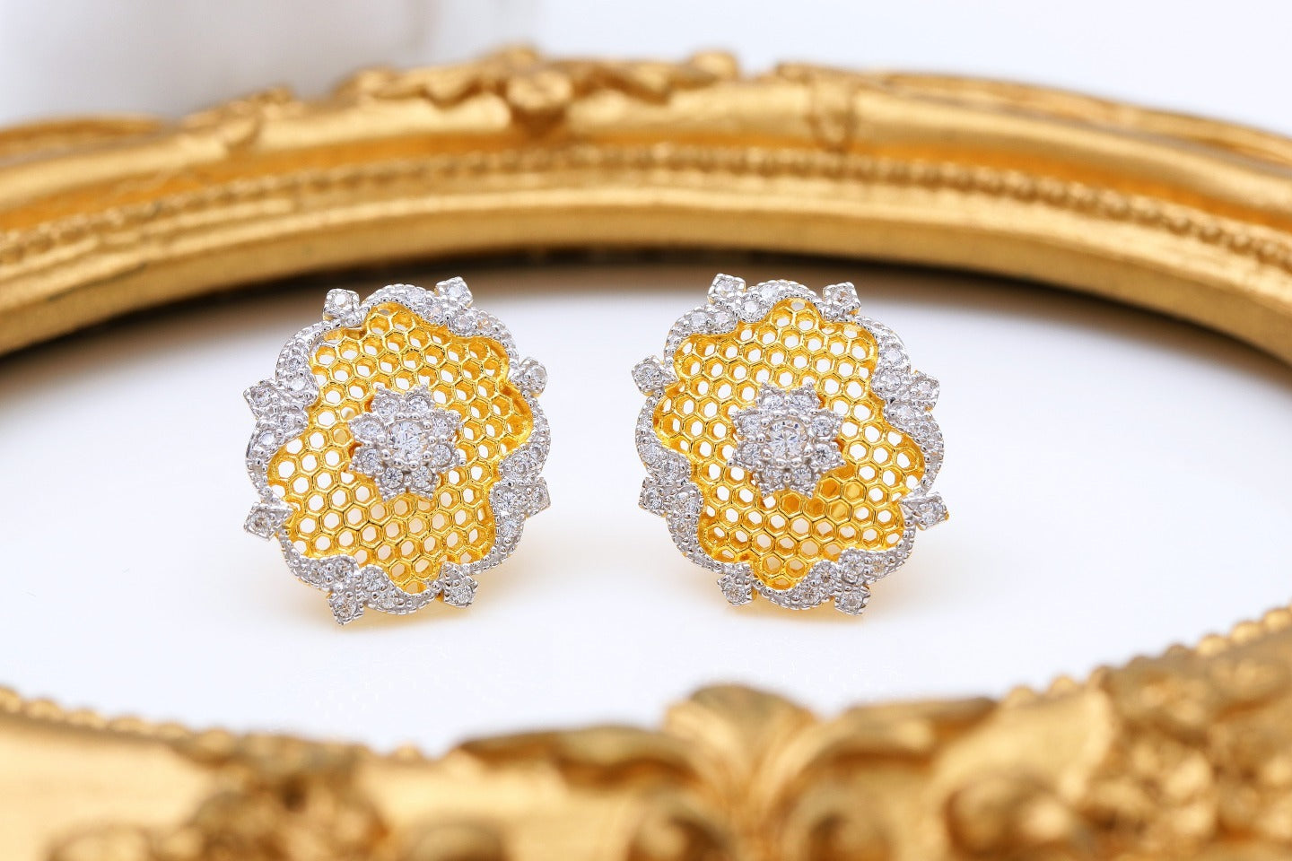 Light Luxury 925 Silver And Gold Honeycomb Snowflake Stud Earrings-Jewearrings