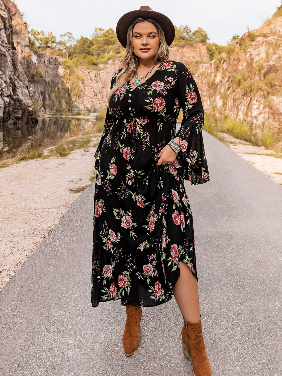 Plus Size Floral Flare Sleeve Dress-Jewearrings