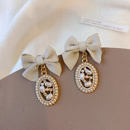 Light Luxury Retro Small Fragrance Bow Pearl Earrings-Jewearrings