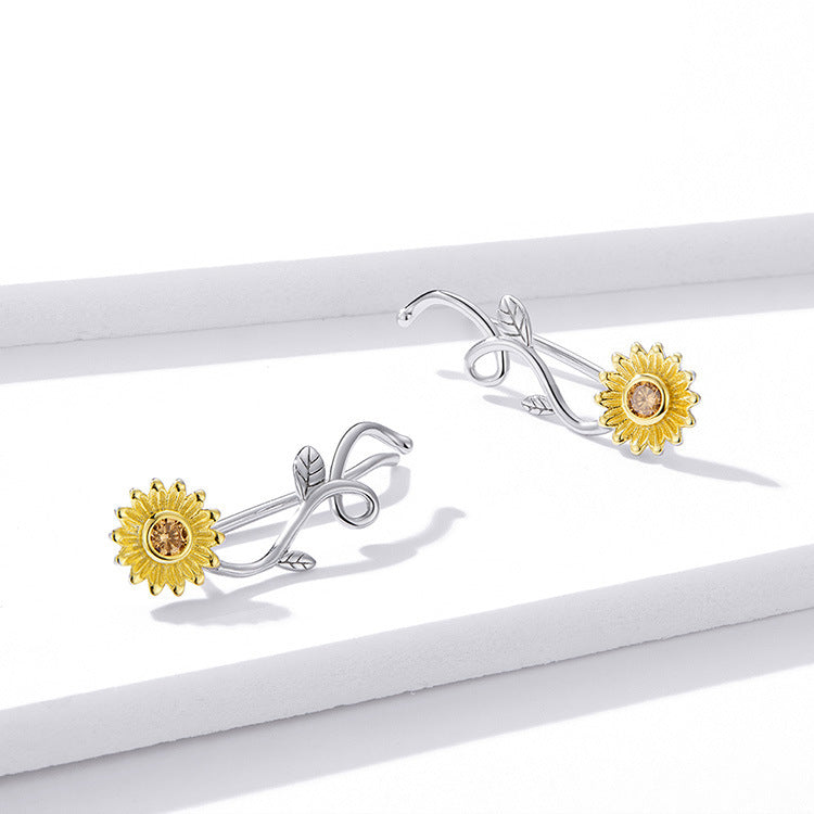 S925 Silver Small Daisy Earrings Light And Luxurious Niche Design-Jewearrings