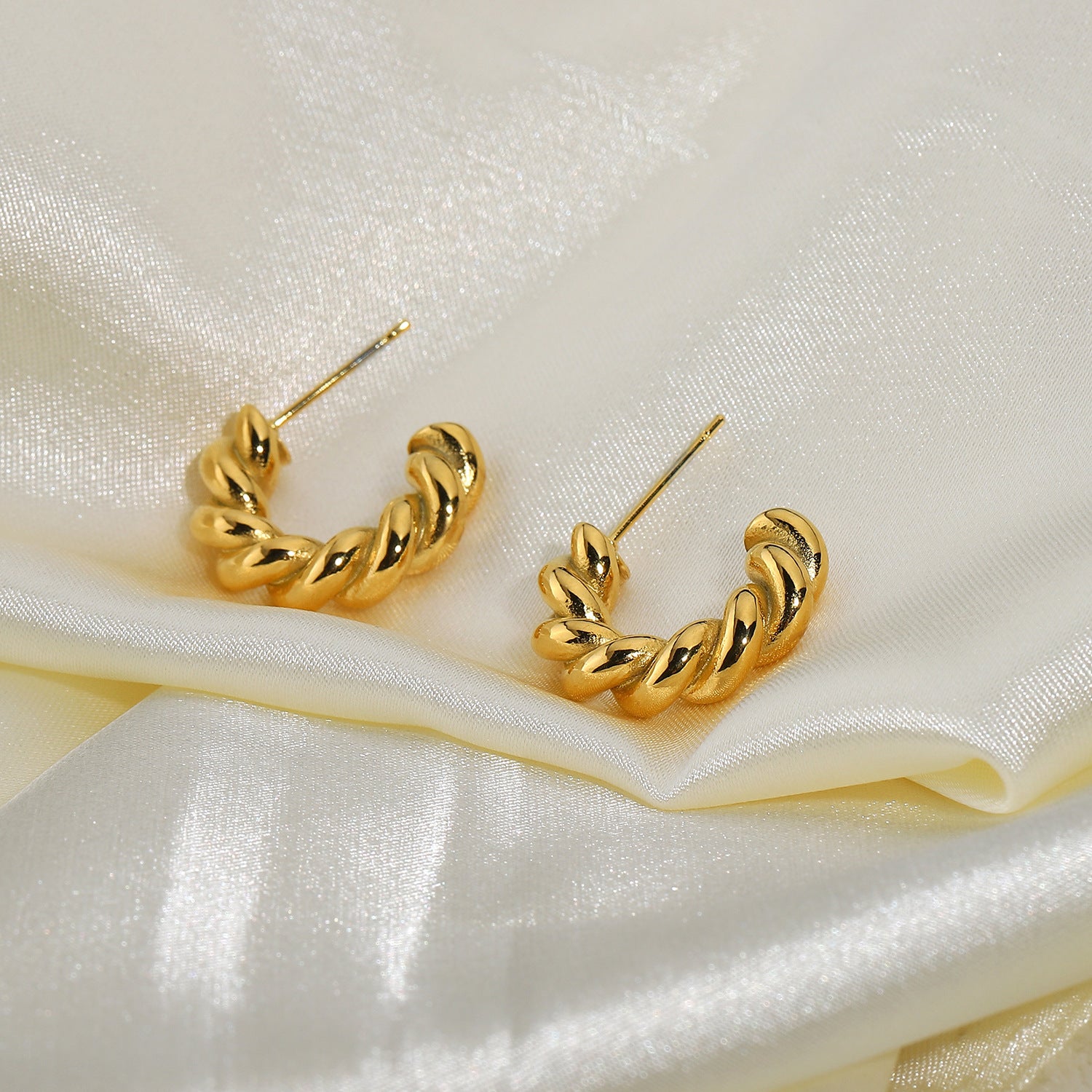 Ladies Twist Spiral Hoop Earrings 18K Gold Plated-Jewearrings