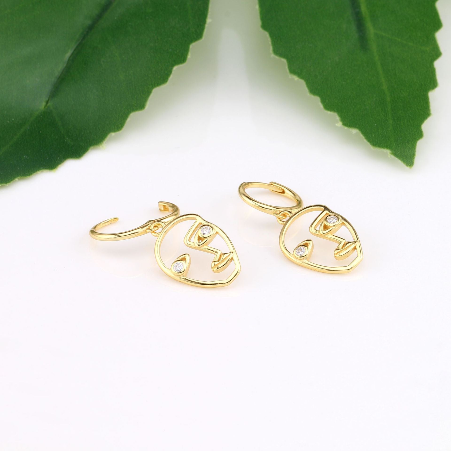 S925 Sterling Silver Ear Clip Abstract Facial Makeup Personality Hollow Out Earrings Fashionable Face Outline Earrings-Jewearrings