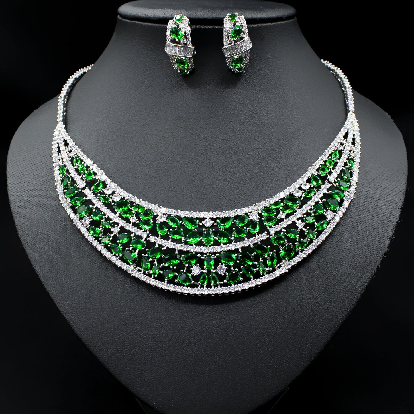 Oversized Bridal Emerald Earrings Necklace Set-Jewearrings