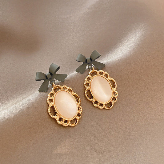 Women's Retro Simple Matte Gold Metal Earrings-Jewearrings