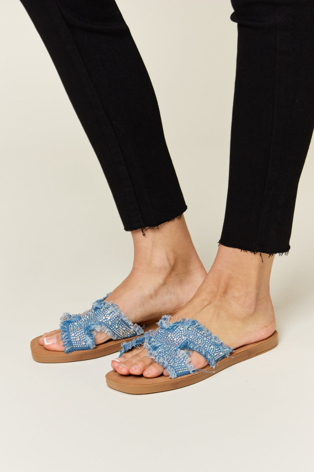 Forever Link Raw Trim Denim H-Band Flat Sandals-Jewearrings