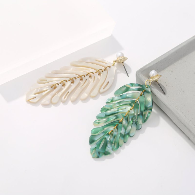 Acrylic leaf shaped earrings-Jewearrings