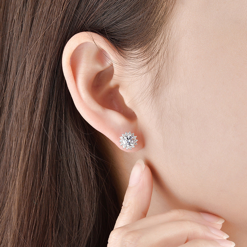 Women's New Fifty Best Moissanite Stud Earrings-Jewearrings