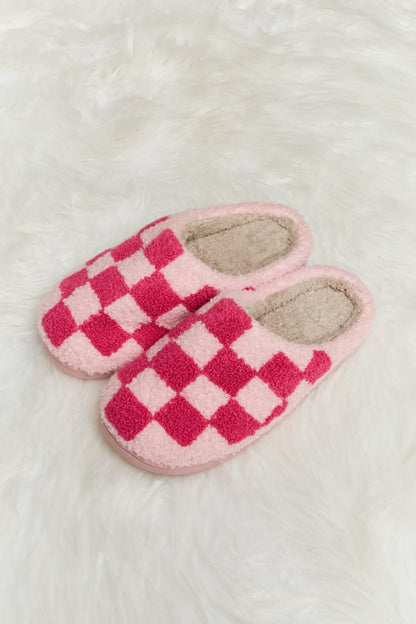 Melody Checkered Print Plush Slide Slippers-Jewearrings