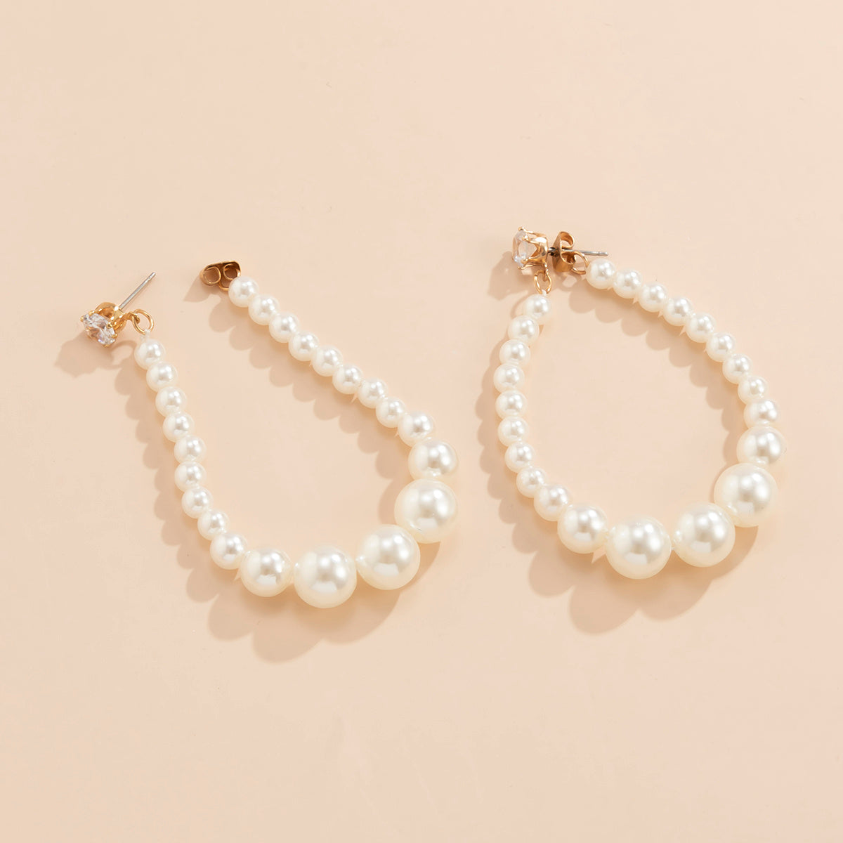 Women's Sterling Silver Pearl Inlaid Circle Stud Earrings-Jewearrings