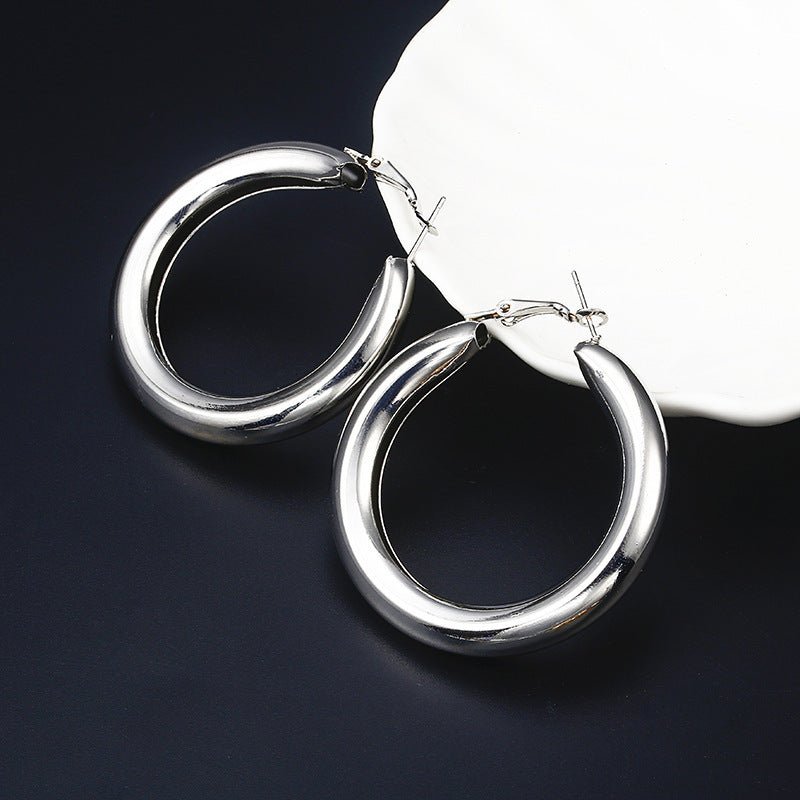 Alloy Hoop Earrings Women's Golden Noble Bohemian Trinkets-Jewearrings