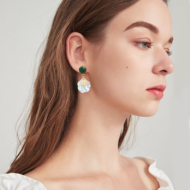 Ancient Stud Shell Earrings-Jewearrings