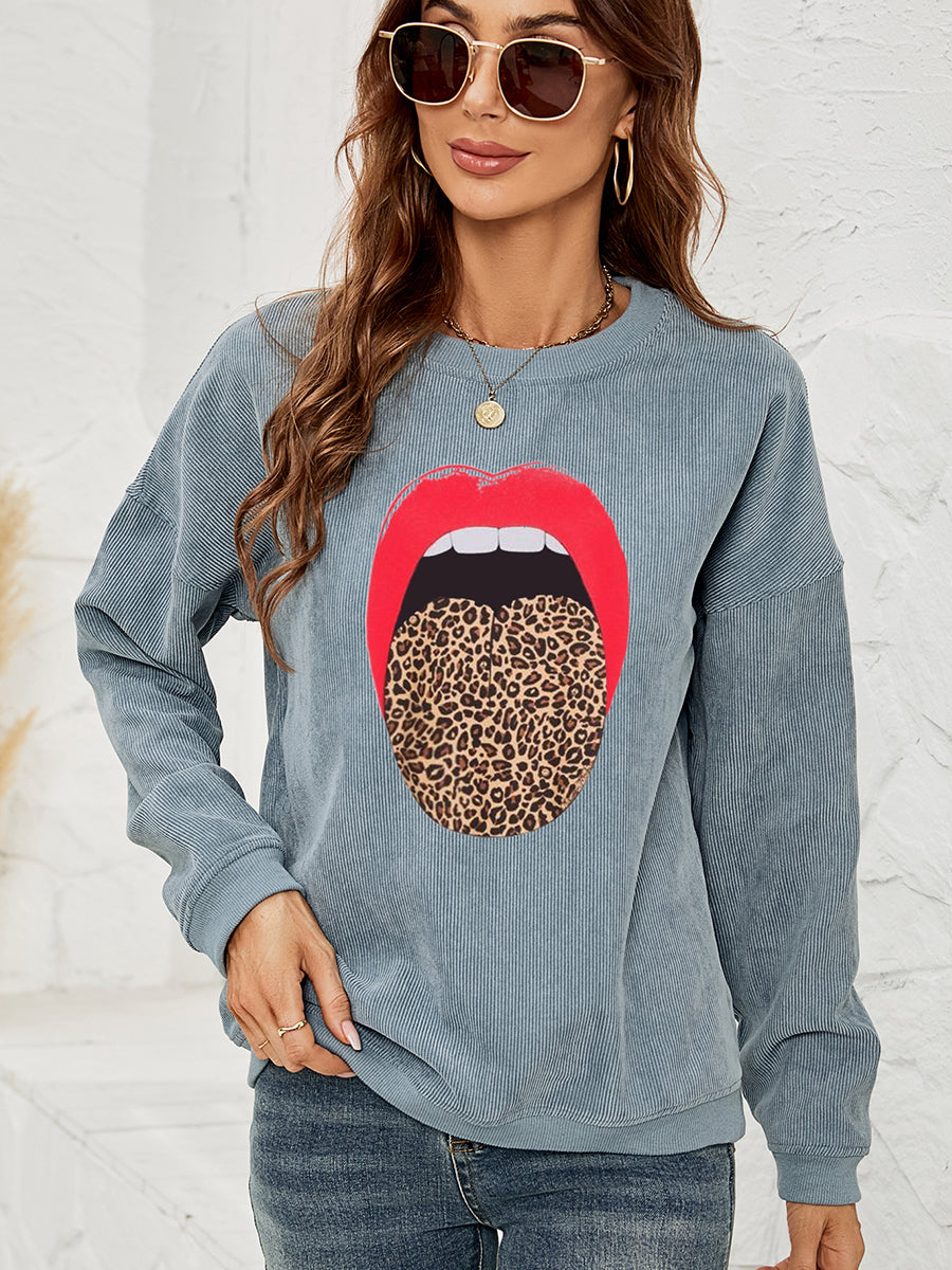 Round Neck Dropped Shoulder MAMA Graphic Sweatshirt-Jewearrings