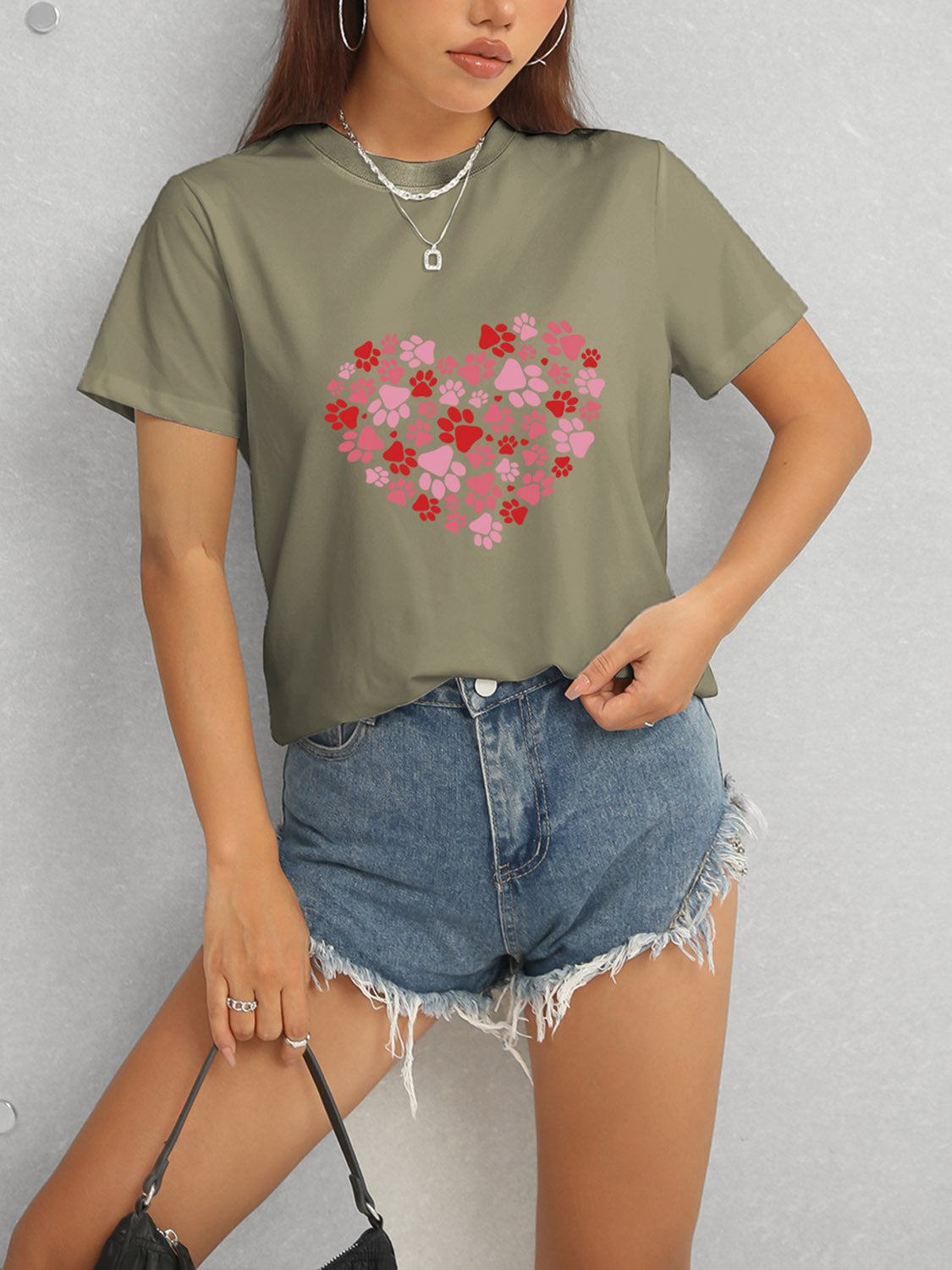 Heart Round Neck Short Sleeve T-Shirt-Jewearrings