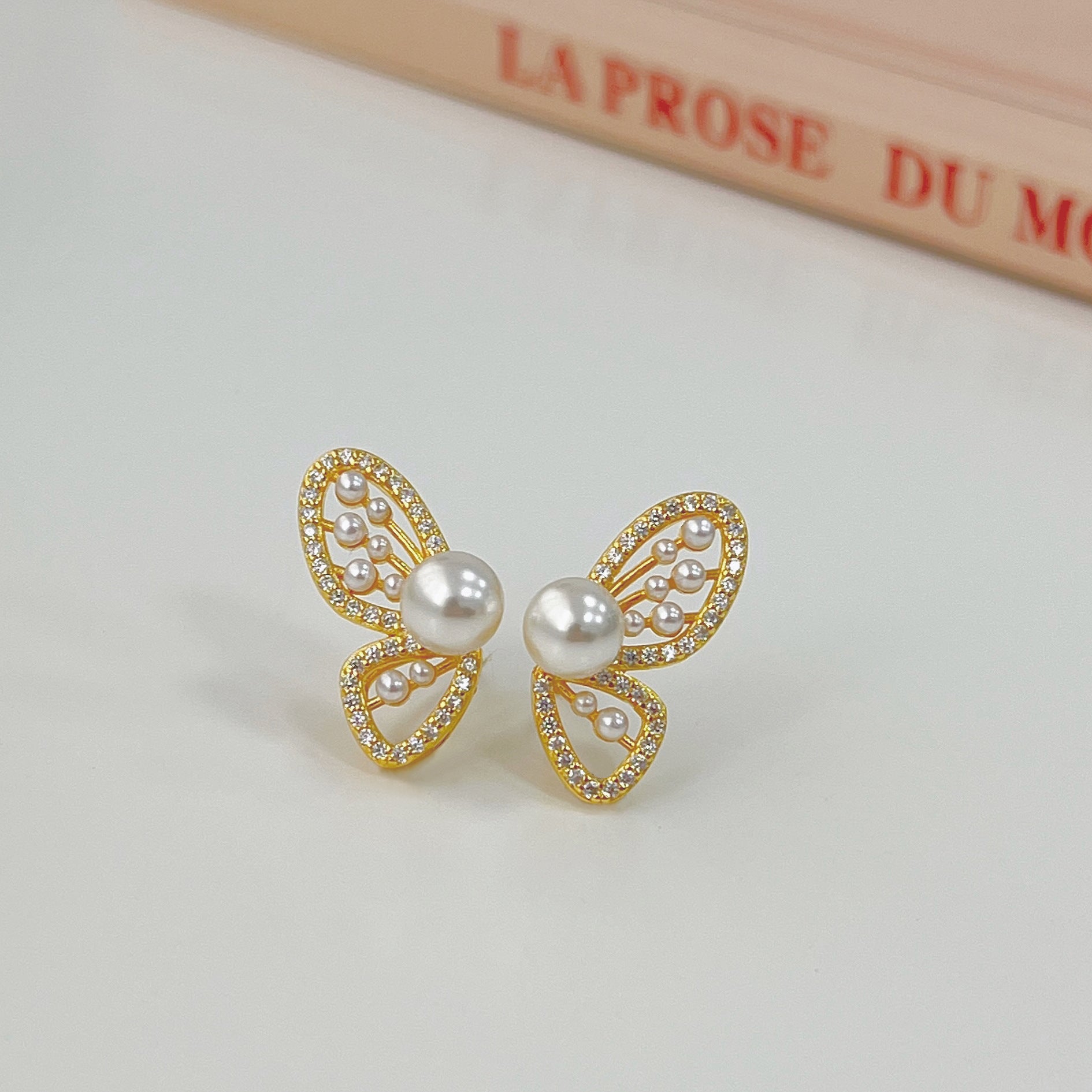 Women's Fashion Simple Sterling Silver Imitation Pearl Butterfly Earrings-Jewearrings