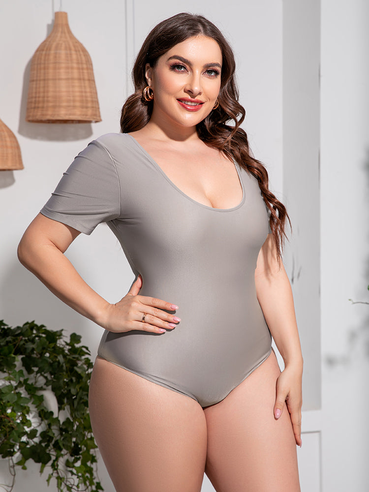 Plus Size Scoop Neck Short Sleeve One-Piece Swimsuit-Jewearrings