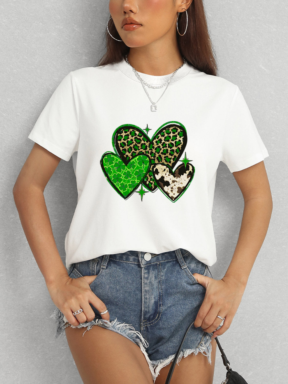 Heart Round Neck Short Sleeve T-Shirt-Jewearrings