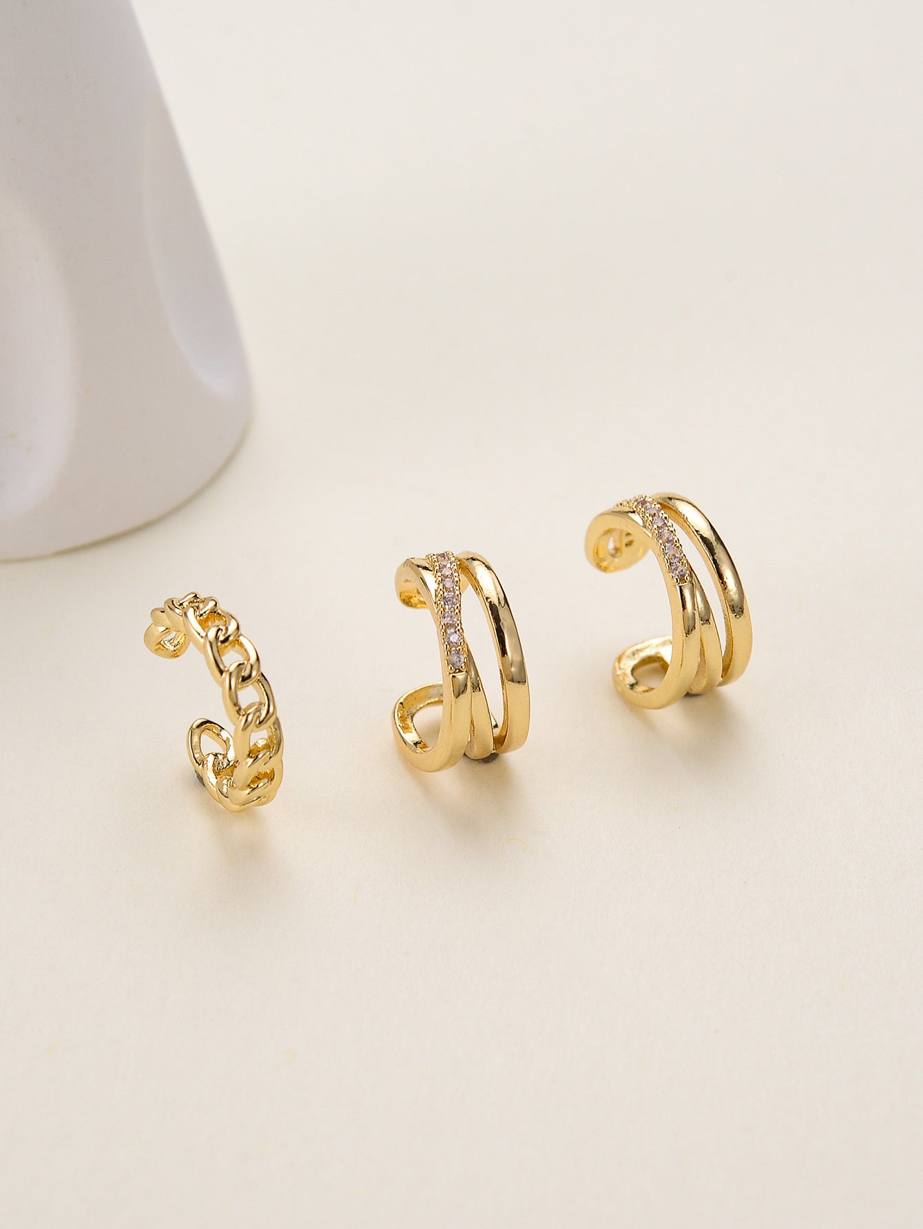 Women's Earrings Have Irregular Personality Knot Ear Clip-Jewearrings