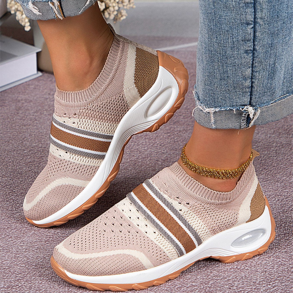 Breathable Round Toe Sneakers-Jewearrings