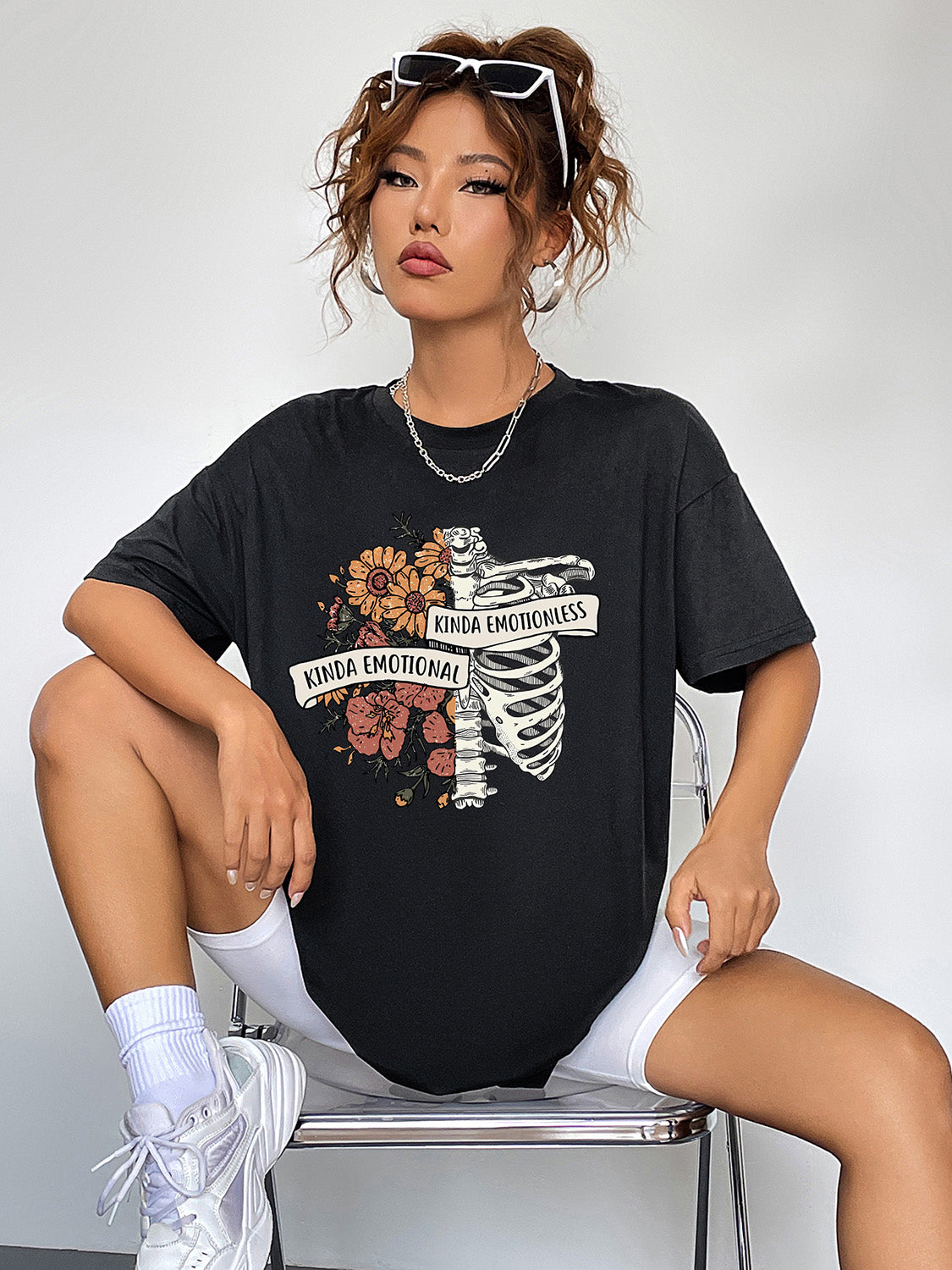 Round Neck Short Sleeve Graphic T-Shirt-Jewearrings