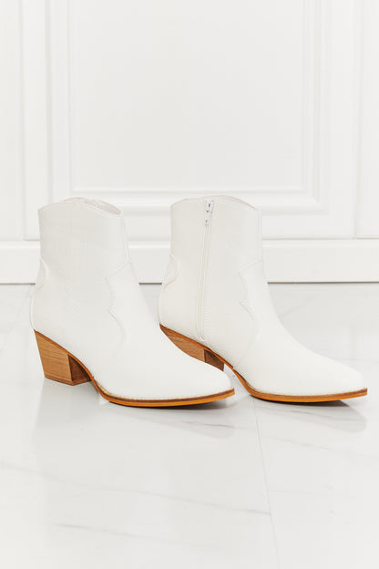 MMShoes Watertower Town Faux Leather Western Ankle Boots in White-Jewearrings