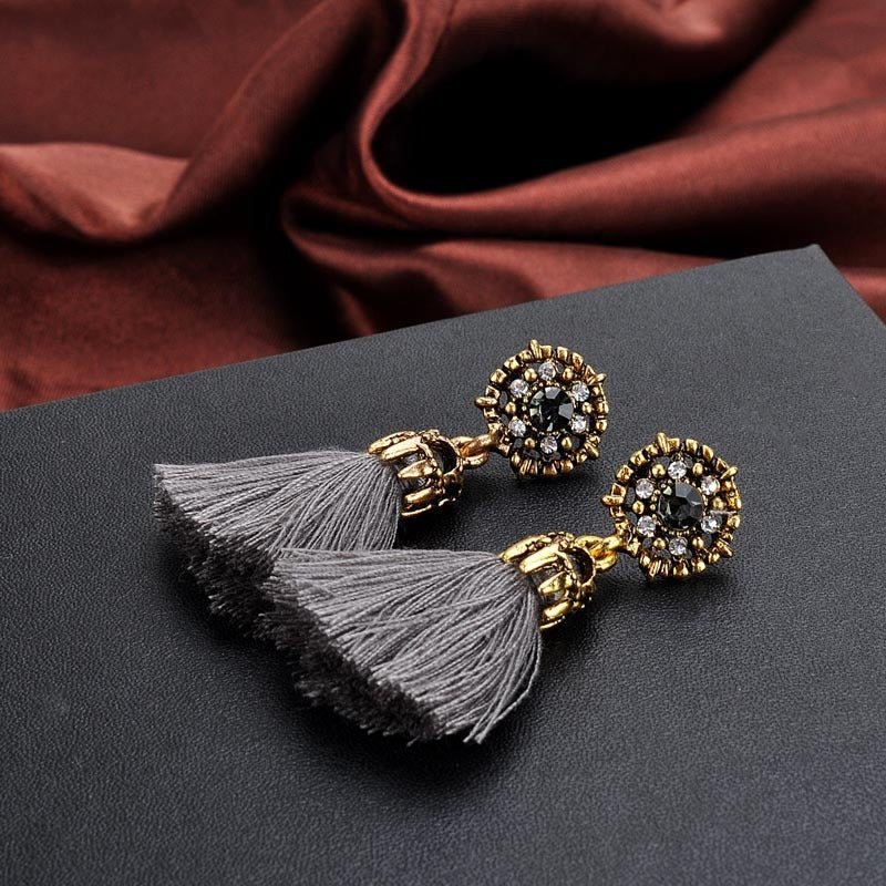 Baroque Diamond Hollow Tassel Stud Earrings-Jewearrings