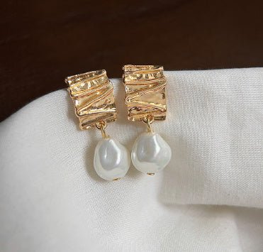 Baroque Pearl Stud Earrings Women-Jewearrings