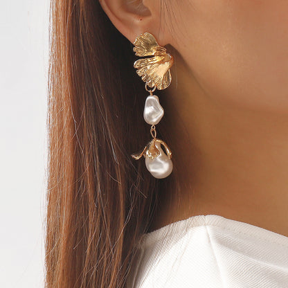 Pearl Earrings Metallic Leaves Tide-Jewearrings