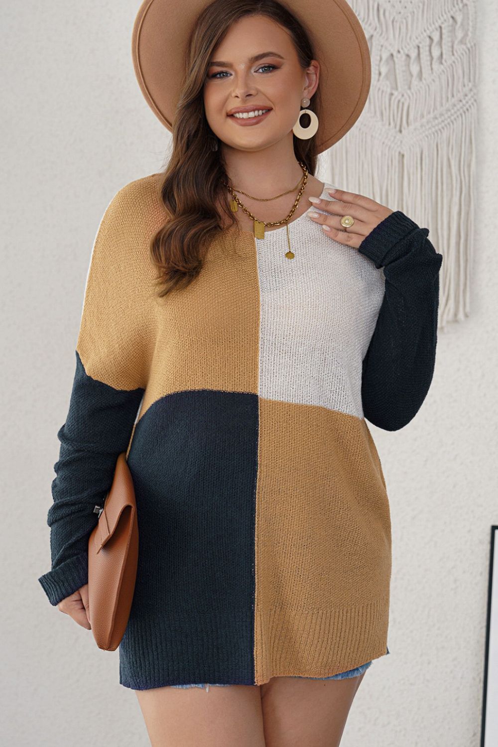 Plus Size Color Block Round Neck Sweater-Jewearrings