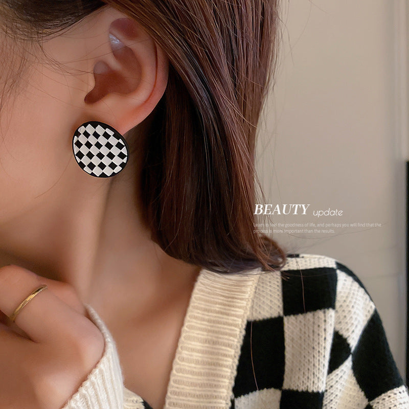 Silver Needle Geometry Drop Oil Checkered Love Stud Earrings Temperament-Jewearrings