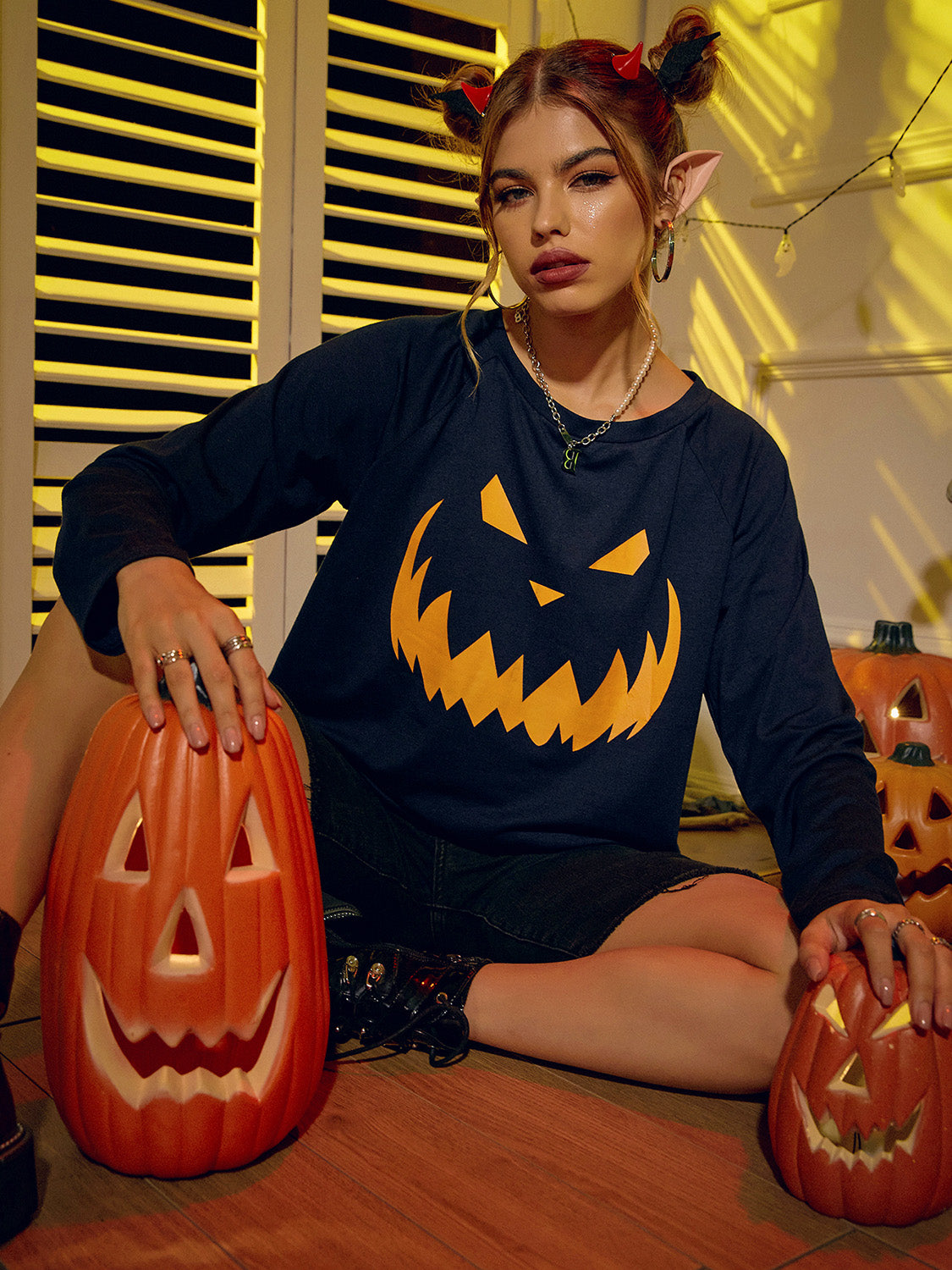 Round Neck Jack-o'-lantern Graphic T-Shirt-Jewearrings