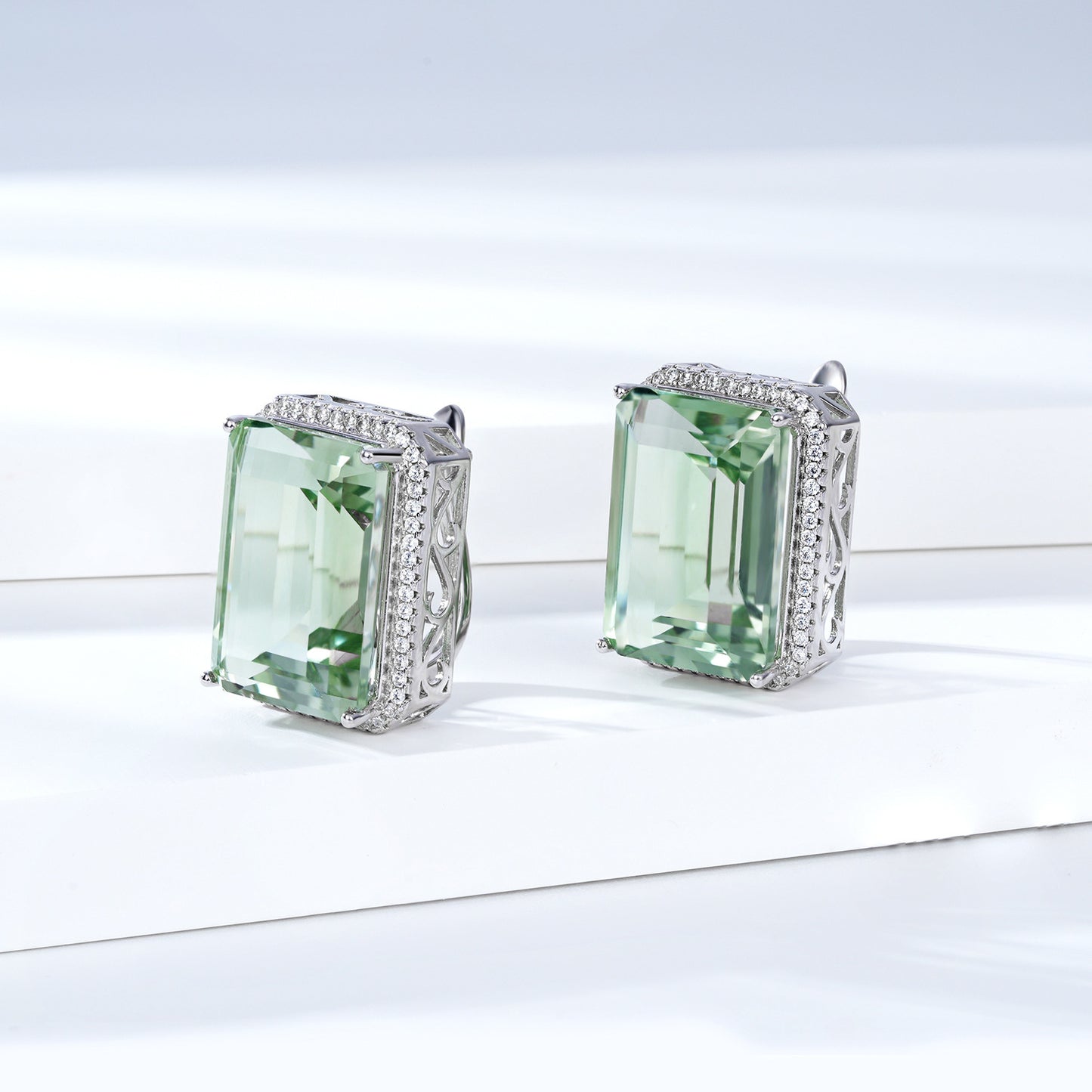 Luxurious And High-grade Natural Green Crystal Earrings, Fashionable Design, S925 Silver-Jewearrings