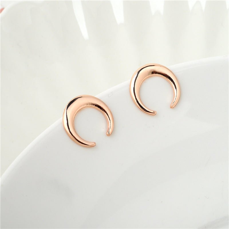 Big Moon Crescent Stud Earrings-Jewearrings