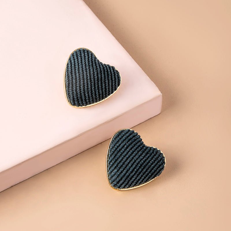 Black White Houndstooth Earrings Big Heart Corduroy Stud Earrings For Women-Jewearrings