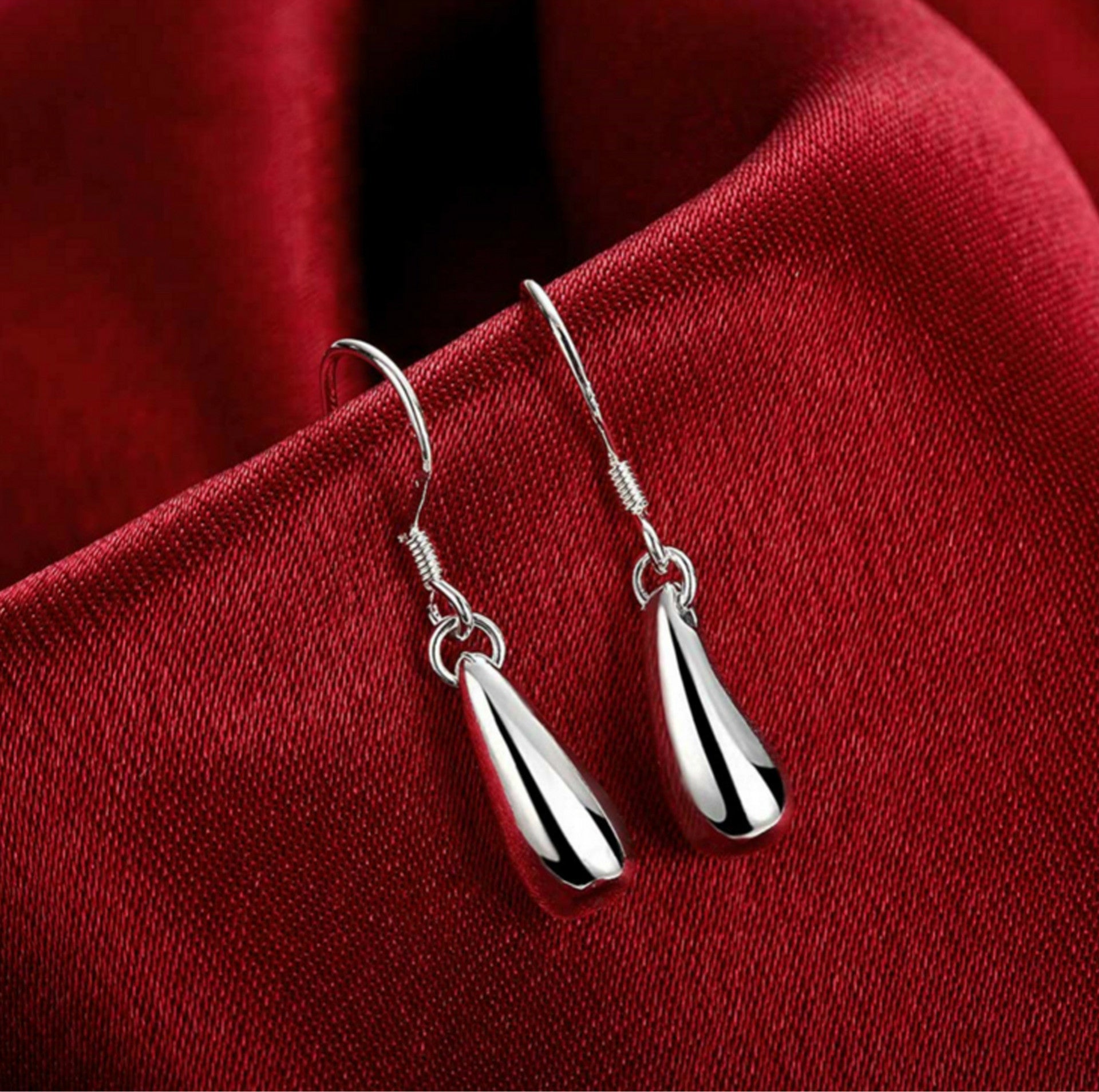 Women's Fashion Silver Waterdrop Shape Earrings-Jewearrings