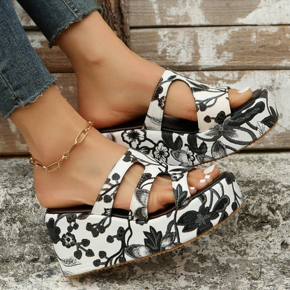 Cutout Floral Peep Toe Sandals-Jewearrings