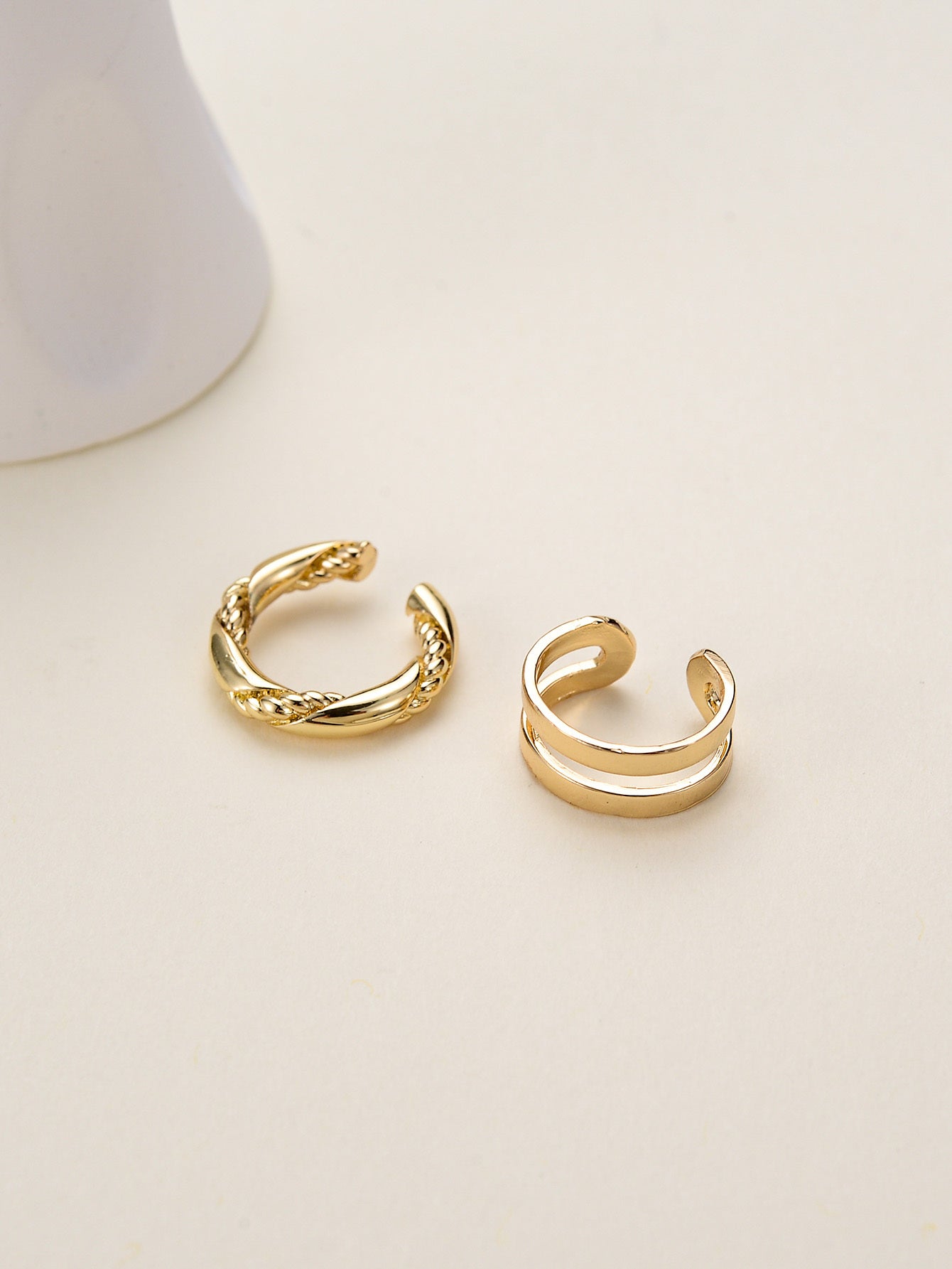 Women's Earrings Have Irregular Personality Knot Ear Clip-Jewearrings