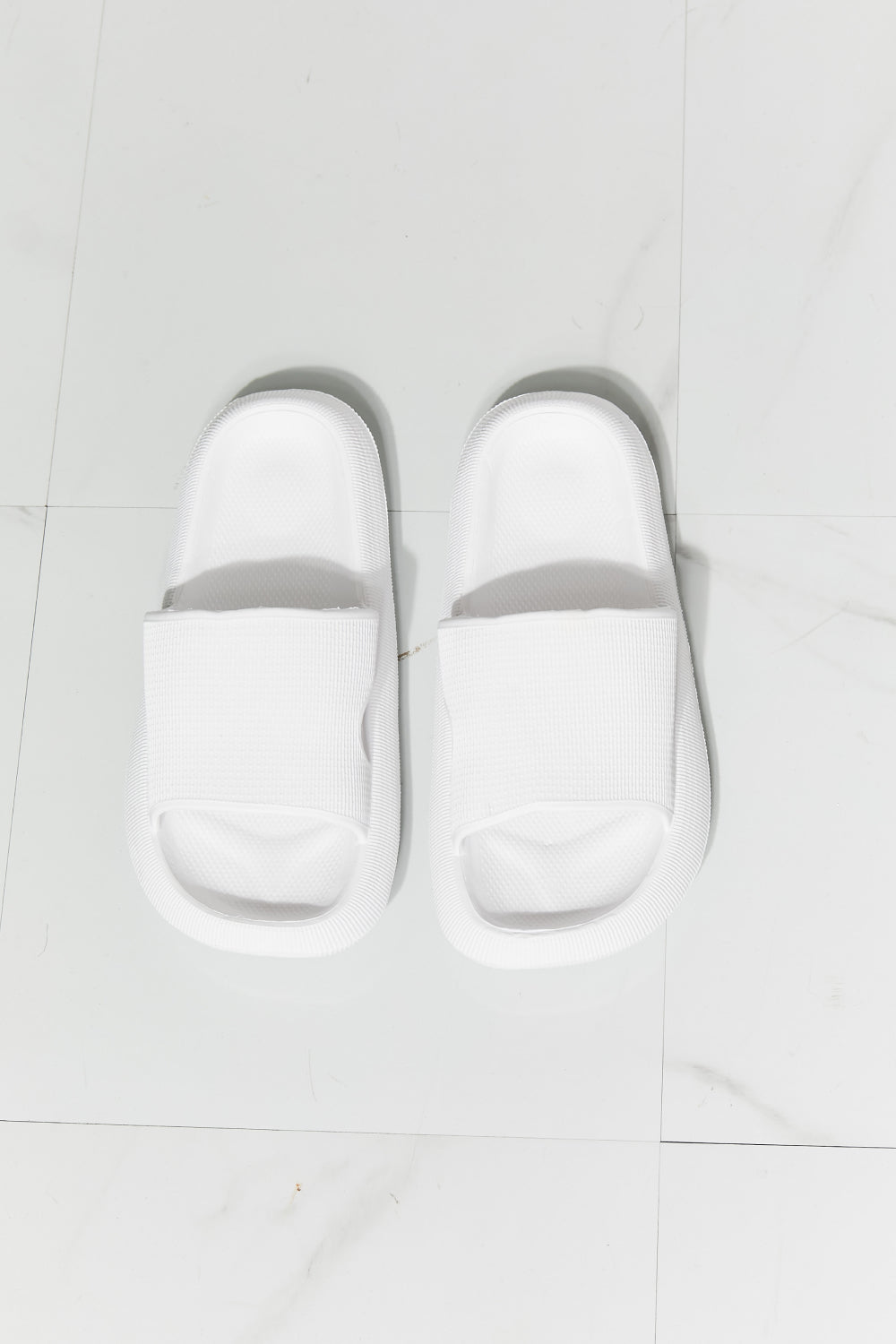 MMShoes Arms Around Me Open Toe Slide in White-Jewearrings