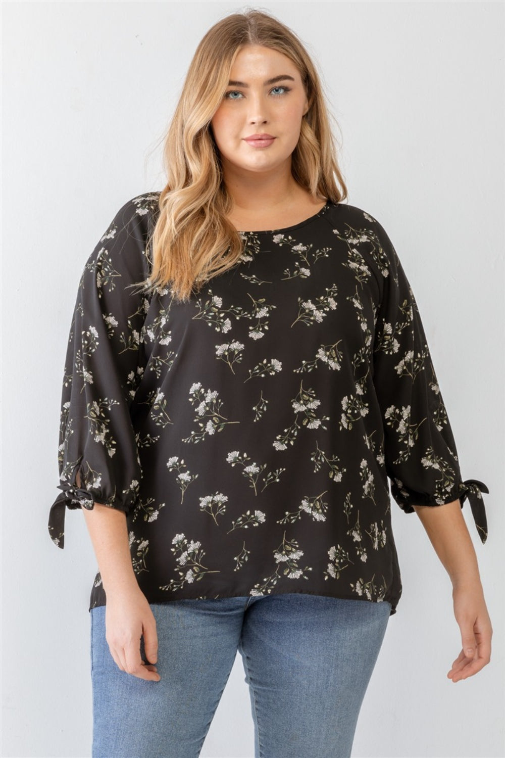 Zenobia Plus Size Floral Round Neck Blouse-Jewearrings