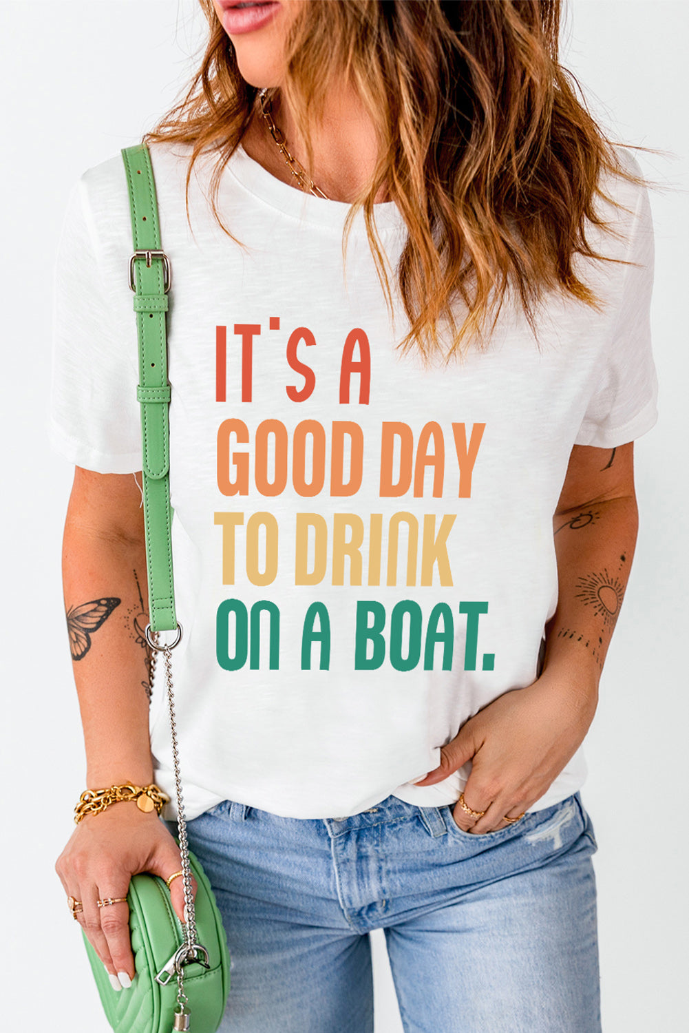 IT'S A GOOD DAY TO DRINK ON A BOAT Graphic Tee-Jewearrings