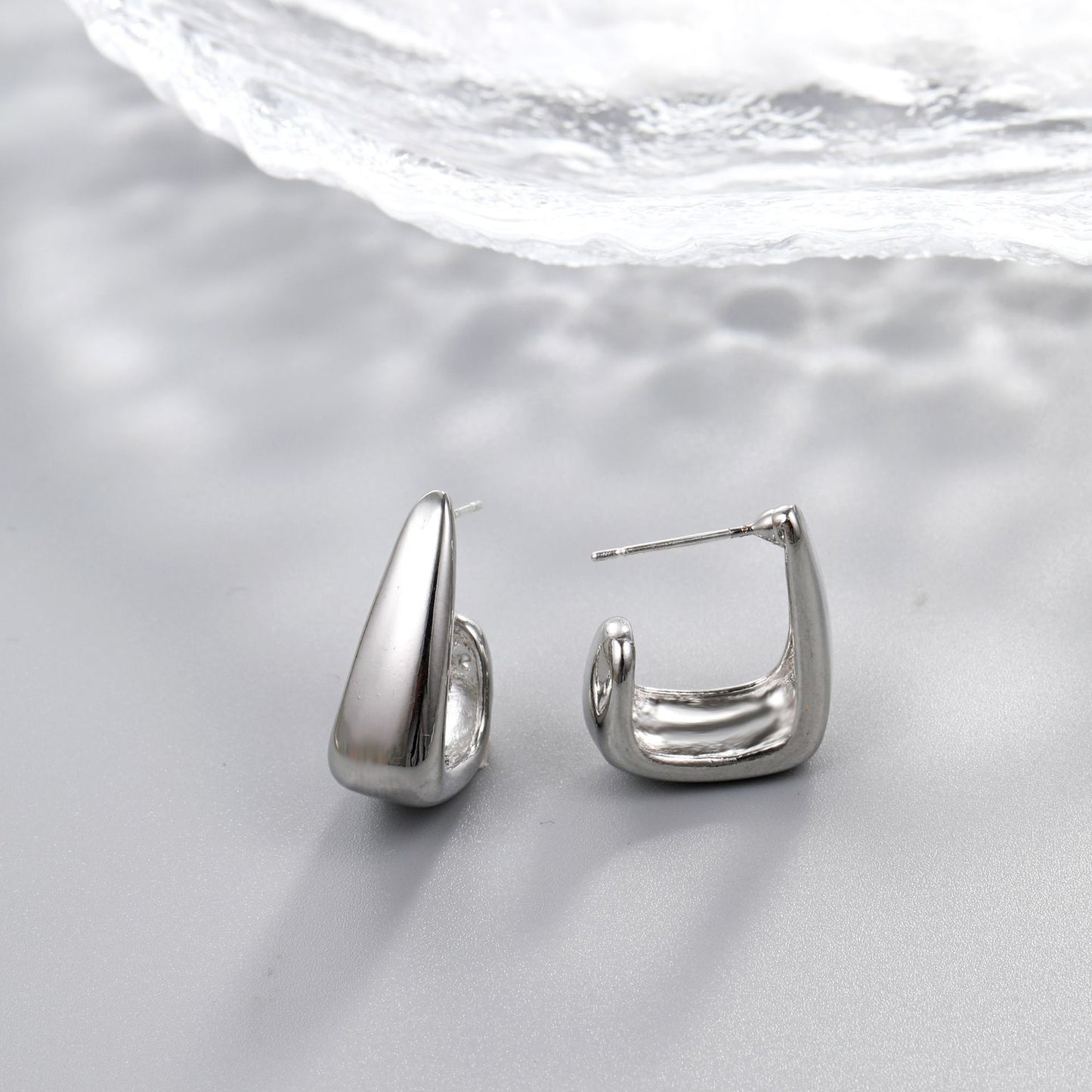 High-grade Alloy Hollow Simple Stylish Water Drop Stud Earrings-Jewearrings